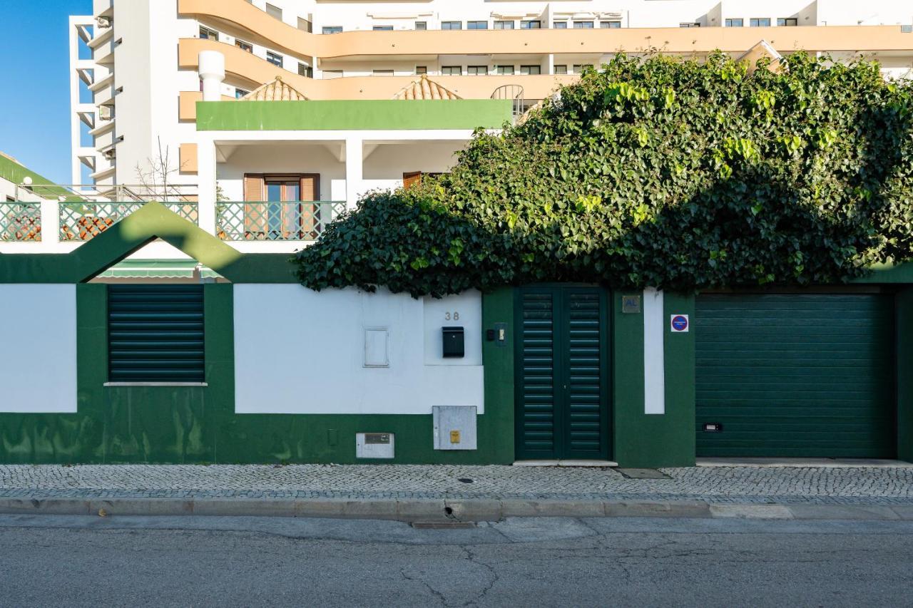 Holiday Villa In Elite Residential Area Of Faro FAO Exterior foto